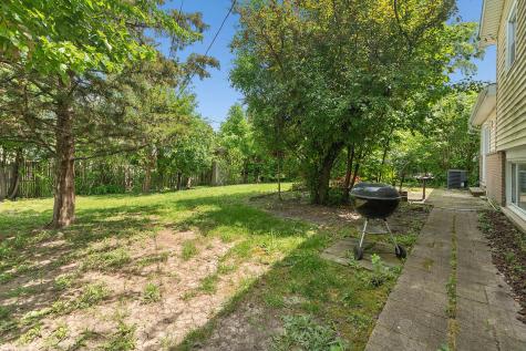 9018 Forest Lane E Hickory Hills IL 60457
