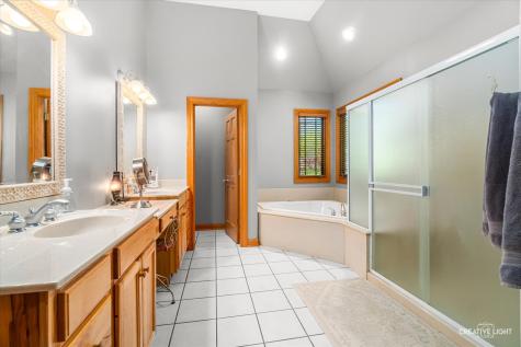 8N419 Sunny Hill Circle Elgin IL 60124