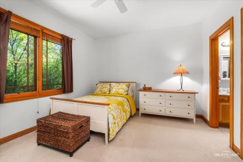 8N419 Sunny Hill Circle Elgin IL 60124