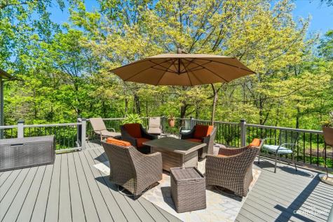 8N419 Sunny Hill Circle Elgin IL 60124