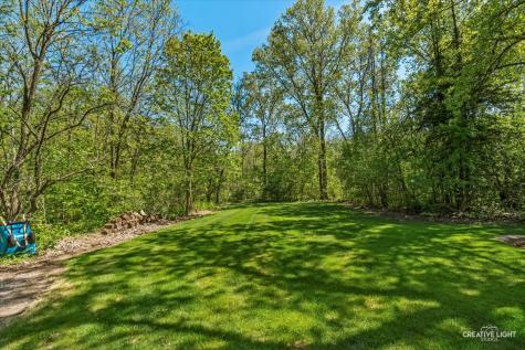 8N419 Sunny Hill Circle Elgin IL 60124