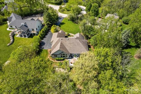 8N419 Sunny Hill Circle Elgin IL 60124