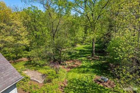 8N419 Sunny Hill Circle Elgin IL 60124