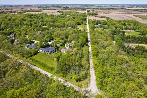 8N419 Sunny Hill Circle Elgin IL 60124