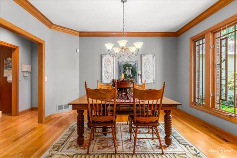 8N419 Sunny Hill Circle Elgin IL 60124