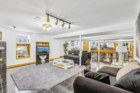 19500 Oakwood Avenue Lynwood IL 60411