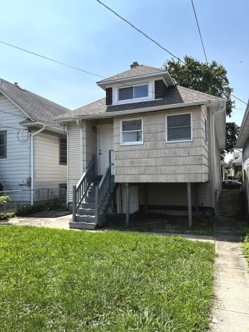 2235 Harvey Avenue Berwyn IL 60402