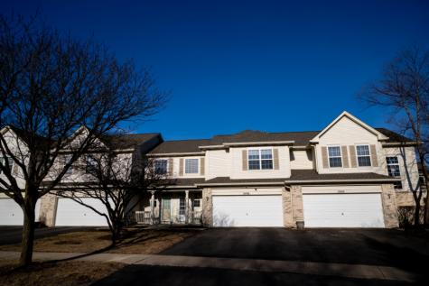 2406 Sunshine Lane Aurora IL 60503