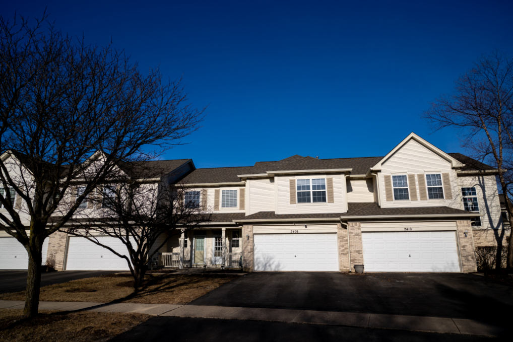 2406 Sunshine Lane Aurora IL 60503