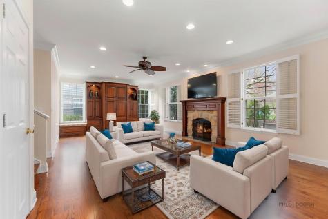 1133 Jessica Lane Libertyville IL 60048