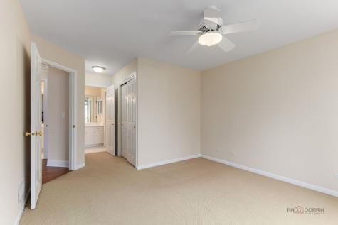 1133 Jessica Lane Libertyville IL 60048