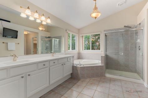 1133 Jessica Lane Libertyville IL 60048
