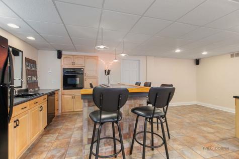 1133 Jessica Lane Libertyville IL 60048