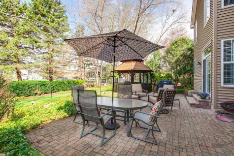 1133 Jessica Lane Libertyville IL 60048