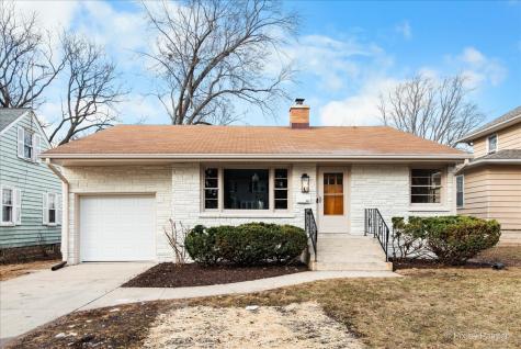 357 Sunset Avenue Aurora IL 60506