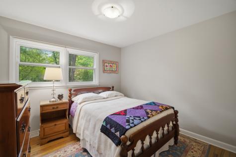 827 Liberty Bell Lane Libertyville IL 60048