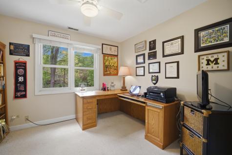 827 Liberty Bell Lane Libertyville IL 60048