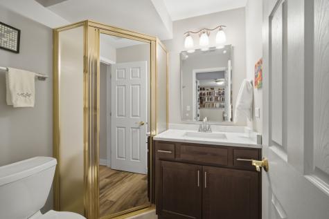 827 Liberty Bell Lane Libertyville IL 60048