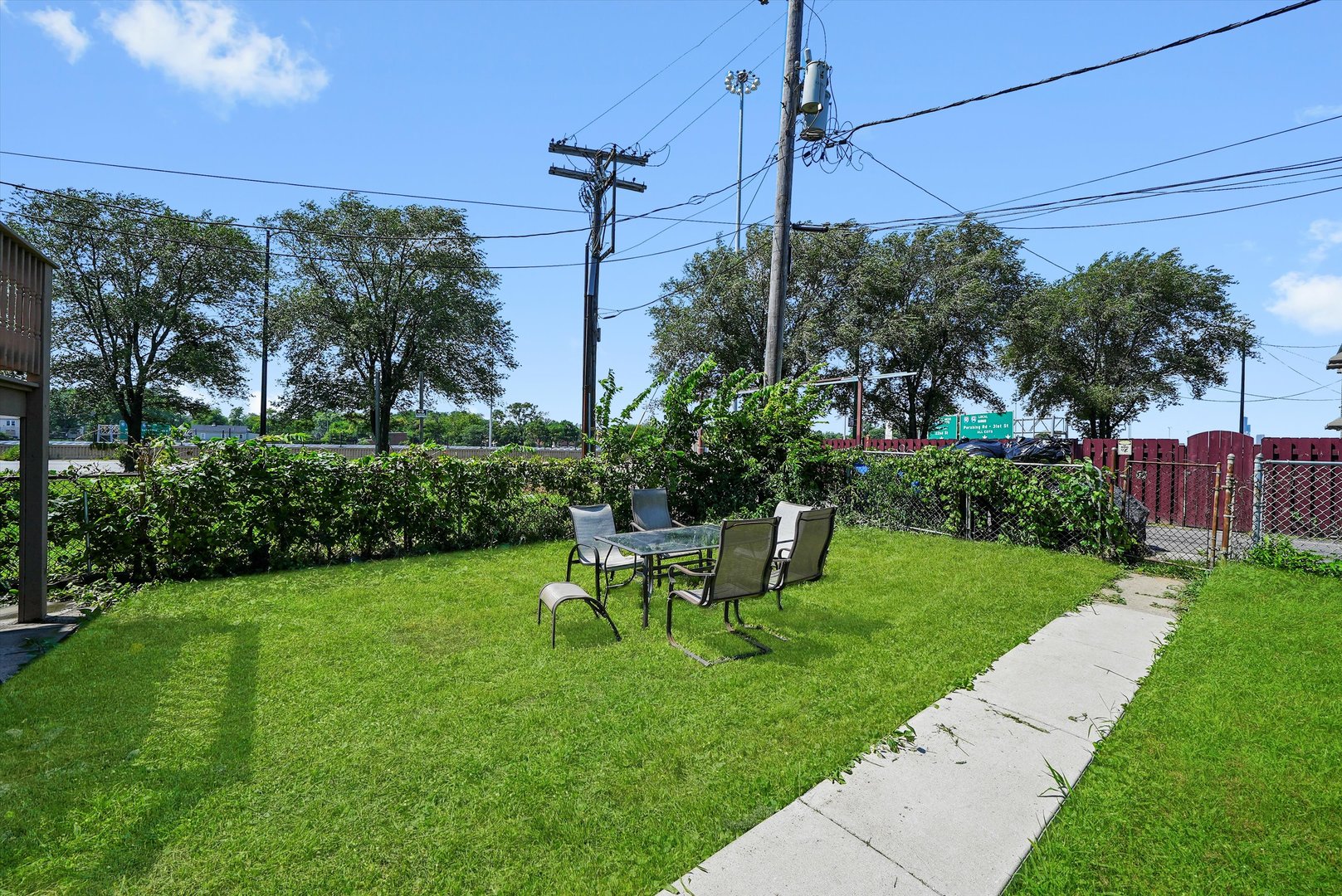 142 West Swann Street Chicago IL 60609