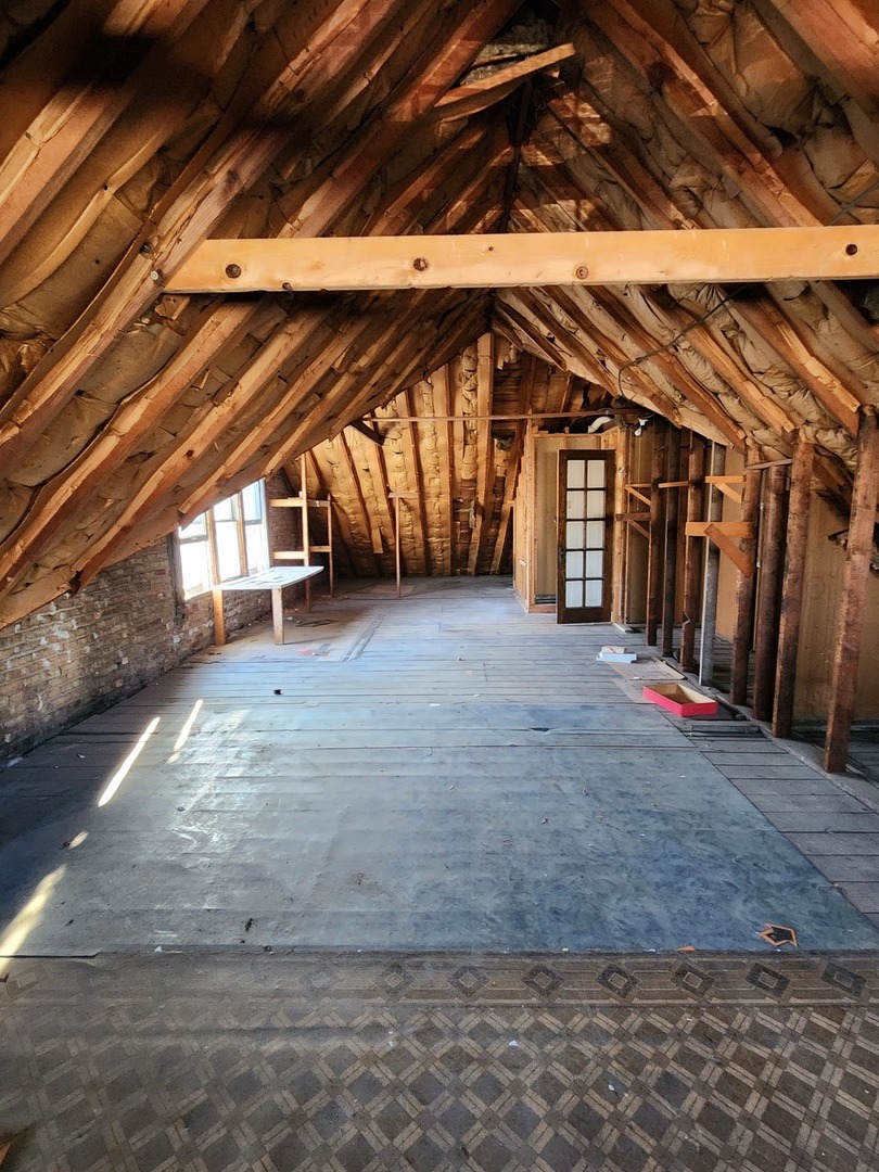 1822 North Mulligan Avenue Chicago IL 60639