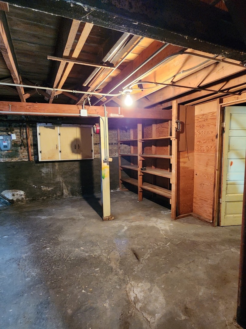 1822 North Mulligan Avenue Chicago IL 60639