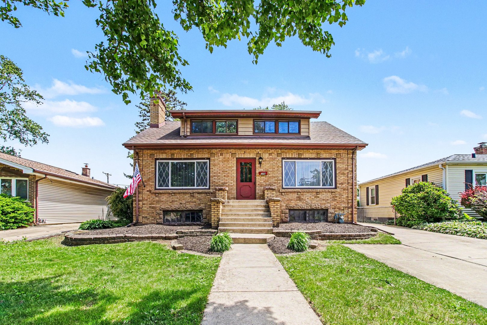 289 South Pick Avenue Elmhurst IL 60126