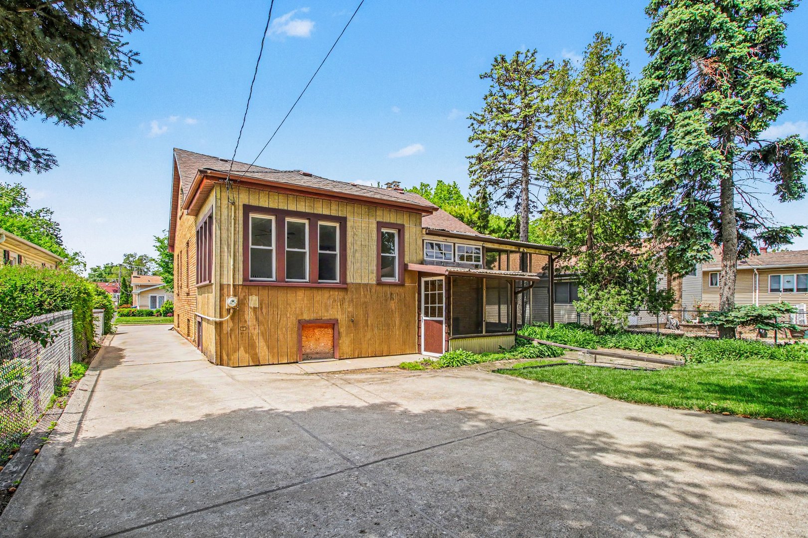 289 South Pick Avenue Elmhurst IL 60126