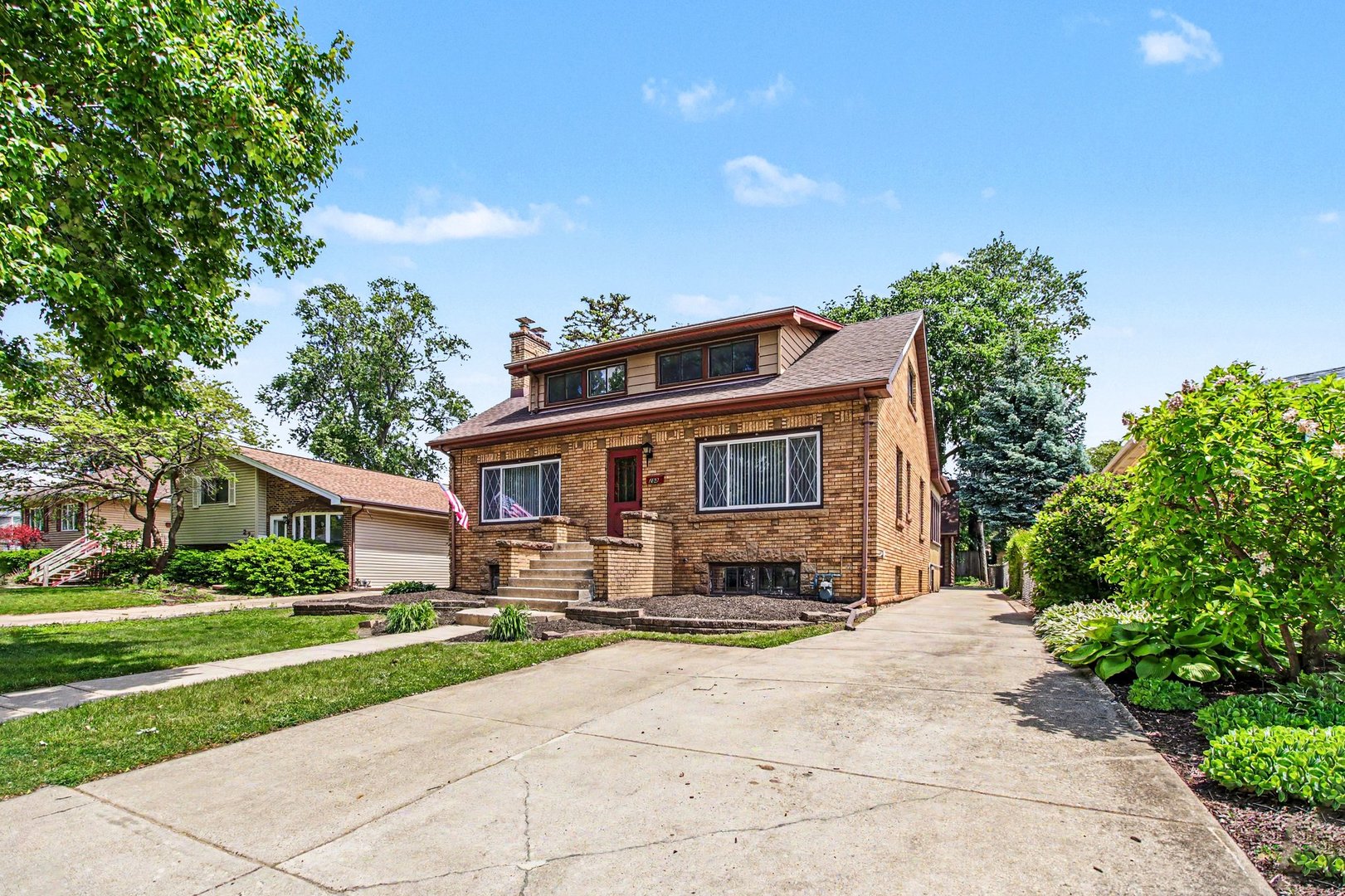 289 South Pick Avenue Elmhurst IL 60126