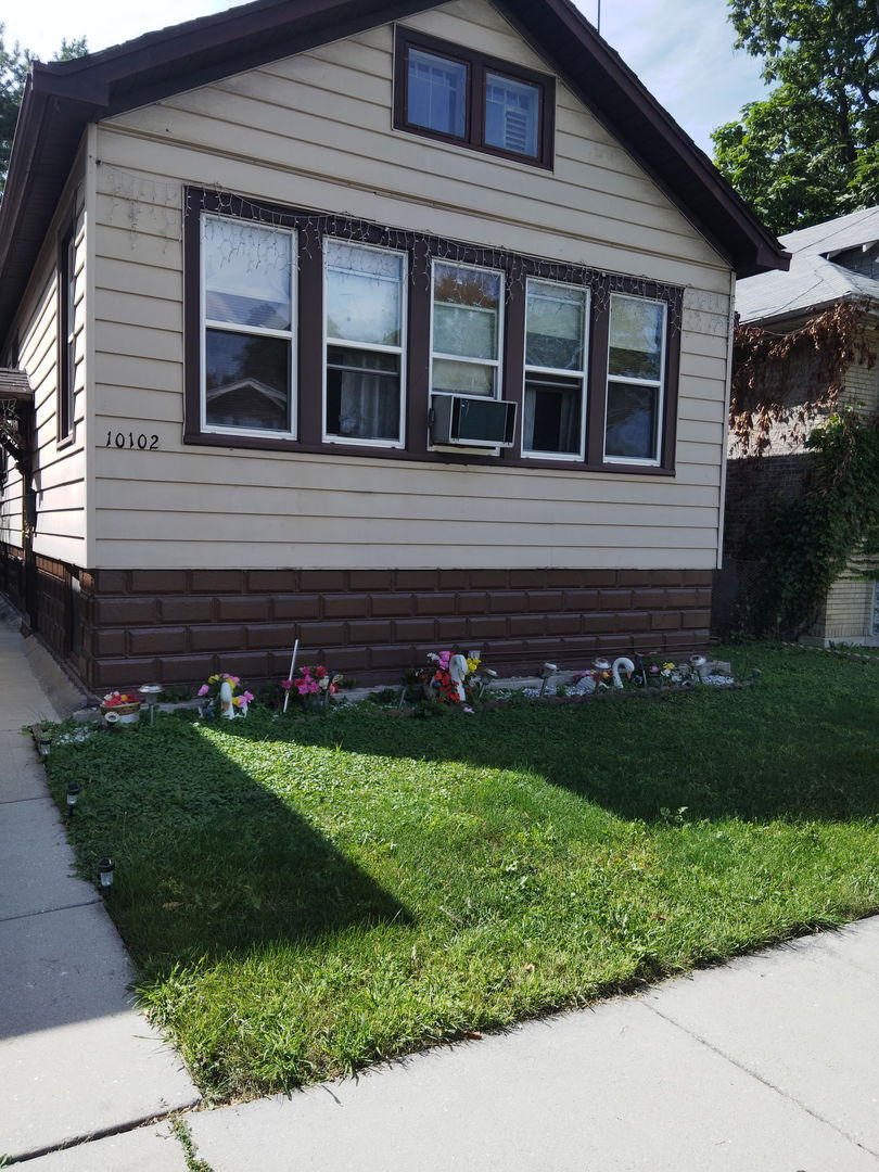 10102 South Yale Avenue Chicago IL 60628