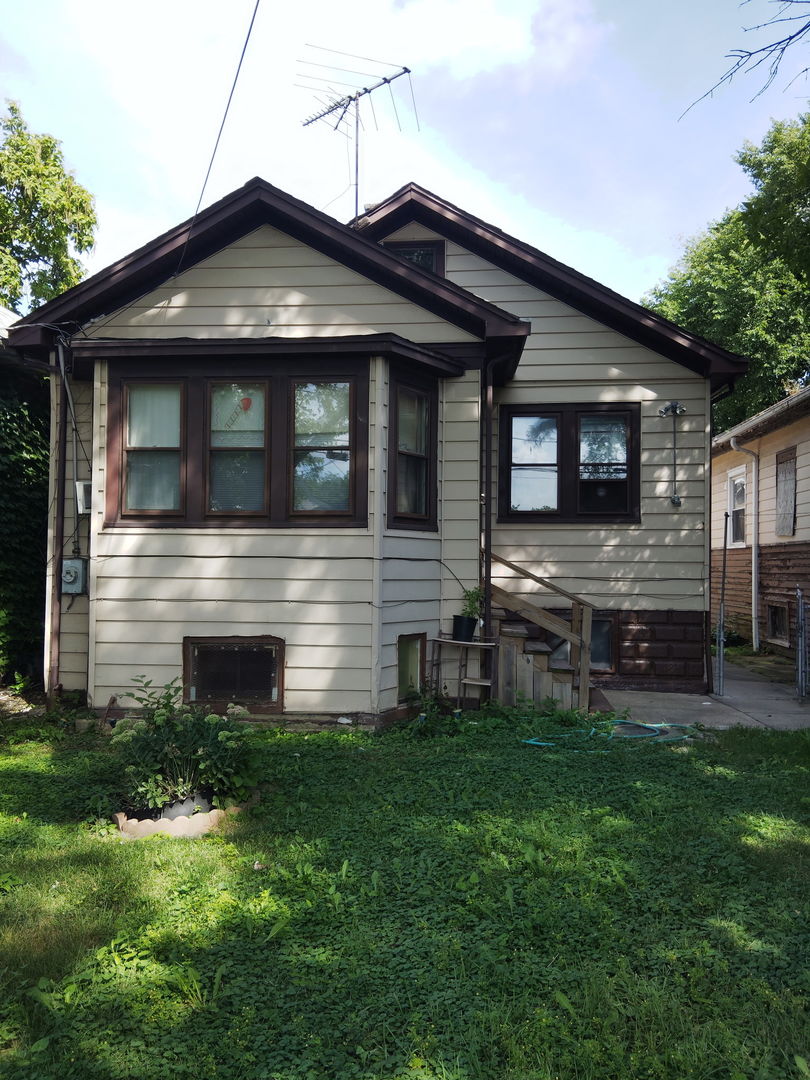 10102 South Yale Avenue Chicago IL 60628