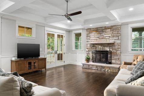 326 East Central Road Arlington Heights IL 60005
