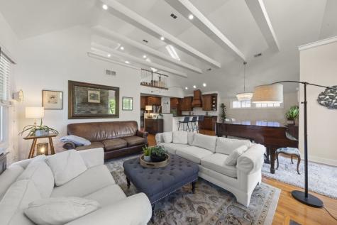 35 South Wilmette Avenue Westmont IL 60559