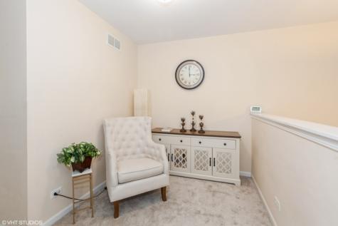 152 Orchards Pass Bartlett IL 60103