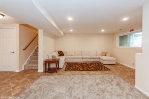 152 Orchards Pass Bartlett IL 60103