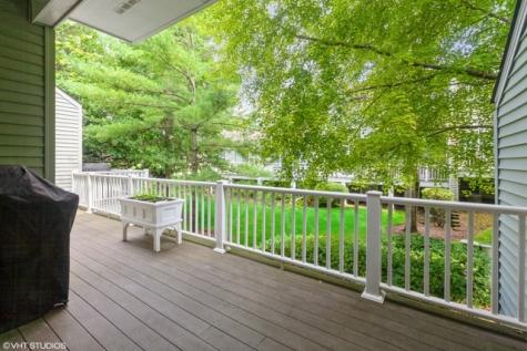 152 Orchards Pass Bartlett IL 60103