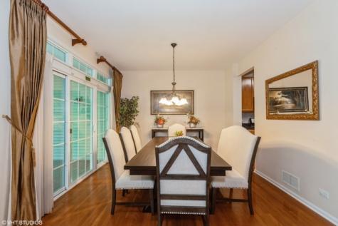 152 Orchards Pass Bartlett IL 60103