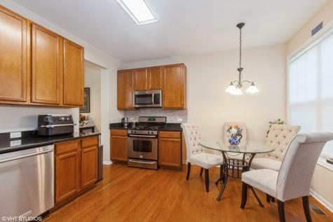 152 Orchards Pass Bartlett IL 60103