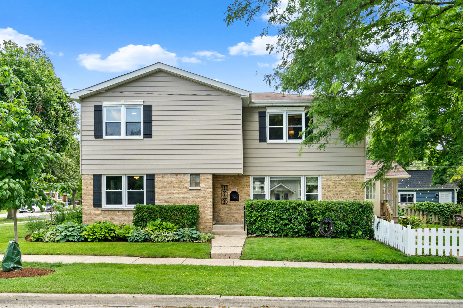 15 East Fairview Street Arlington Heights IL 60005