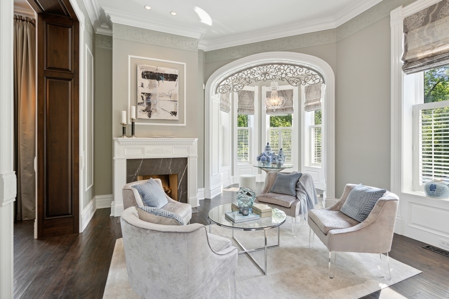 1407 North Hoyne Avenue Chicago IL 60622