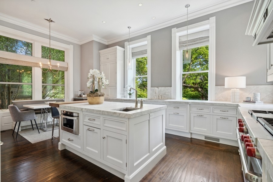 1407 North Hoyne Avenue Chicago IL 60622