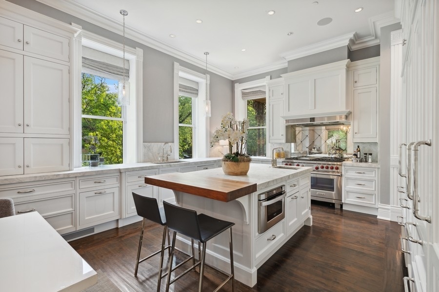 1407 North Hoyne Avenue Chicago IL 60622