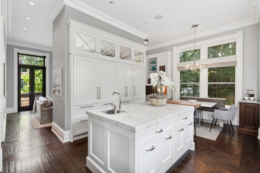 1407 North Hoyne Avenue Chicago IL 60622