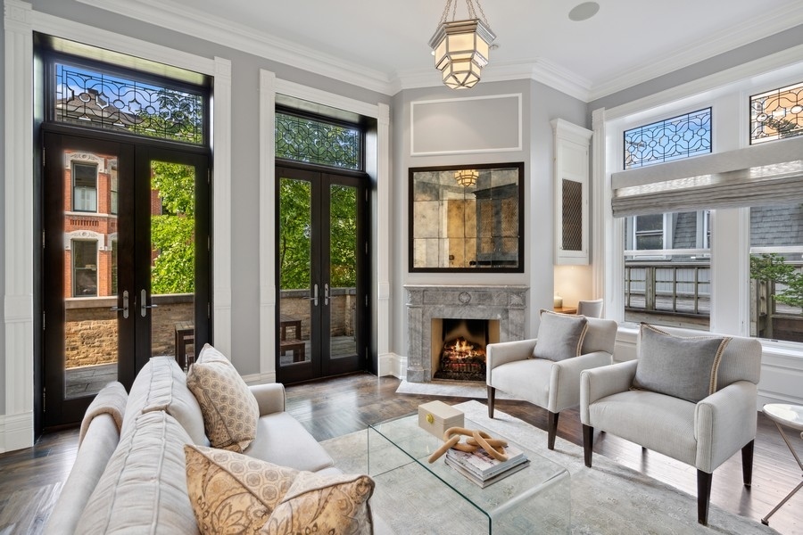 1407 North Hoyne Avenue Chicago IL 60622