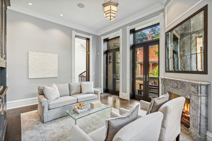 1407 North Hoyne Avenue Chicago IL 60622