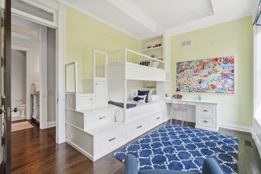 1407 North Hoyne Avenue Chicago IL 60622