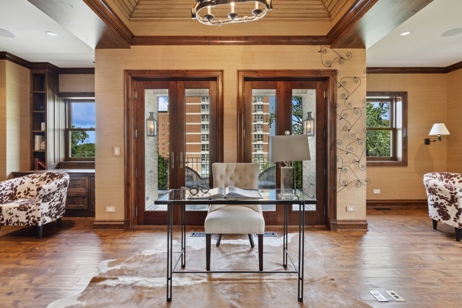 1407 North Hoyne Avenue Chicago IL 60622