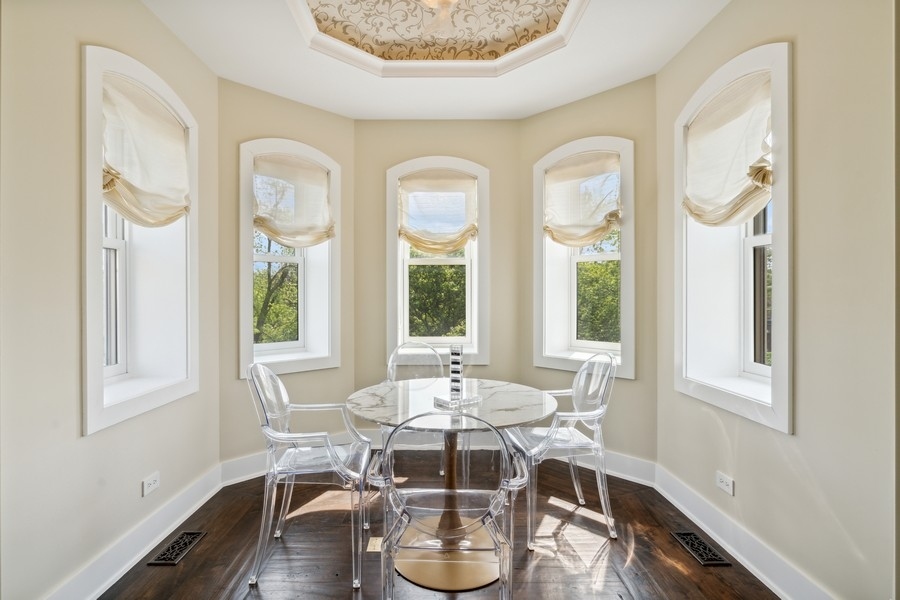 1407 North Hoyne Avenue Chicago IL 60622