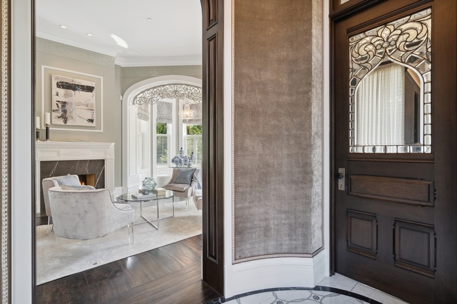 1407 North Hoyne Avenue Chicago IL 60622