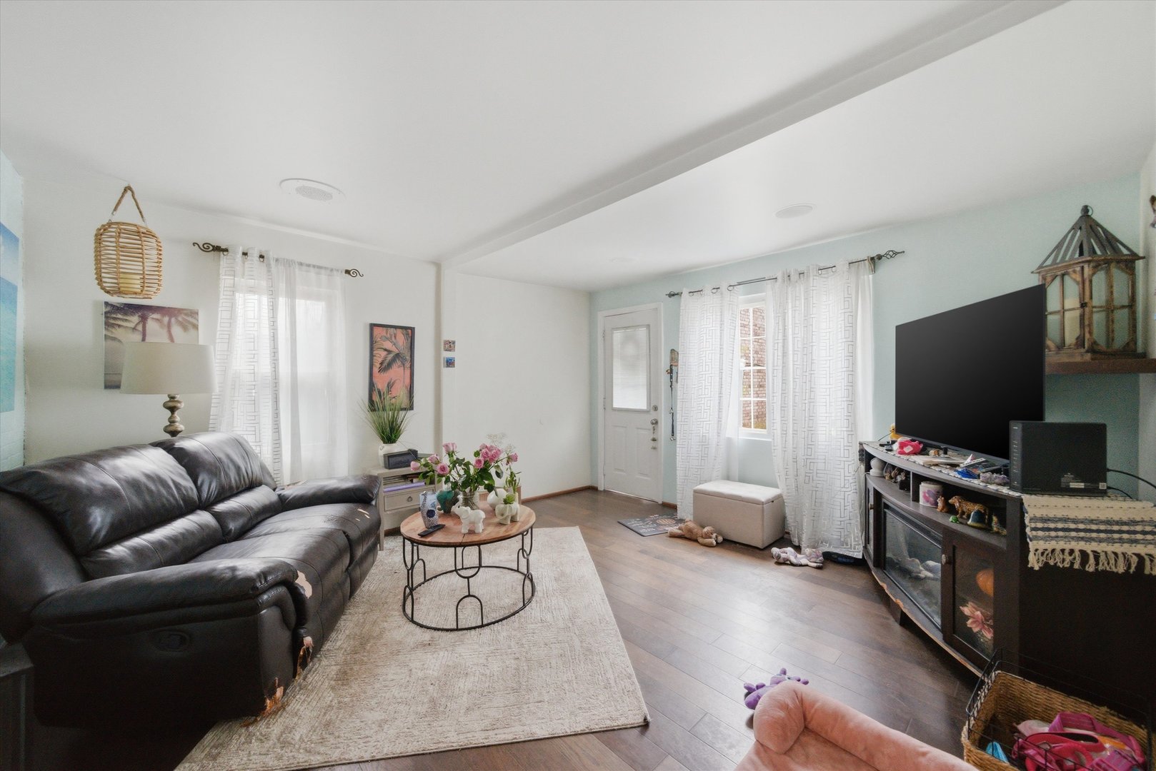 5122 West Bloomingdale Avenue Chicago IL 60639