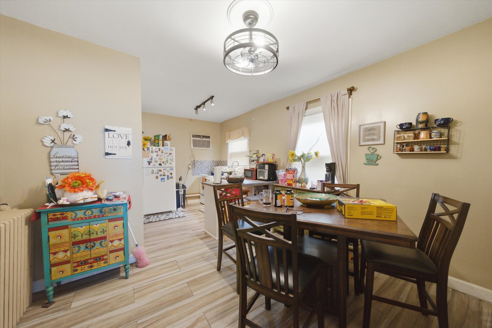 5122 West Bloomingdale Avenue Chicago IL 60639